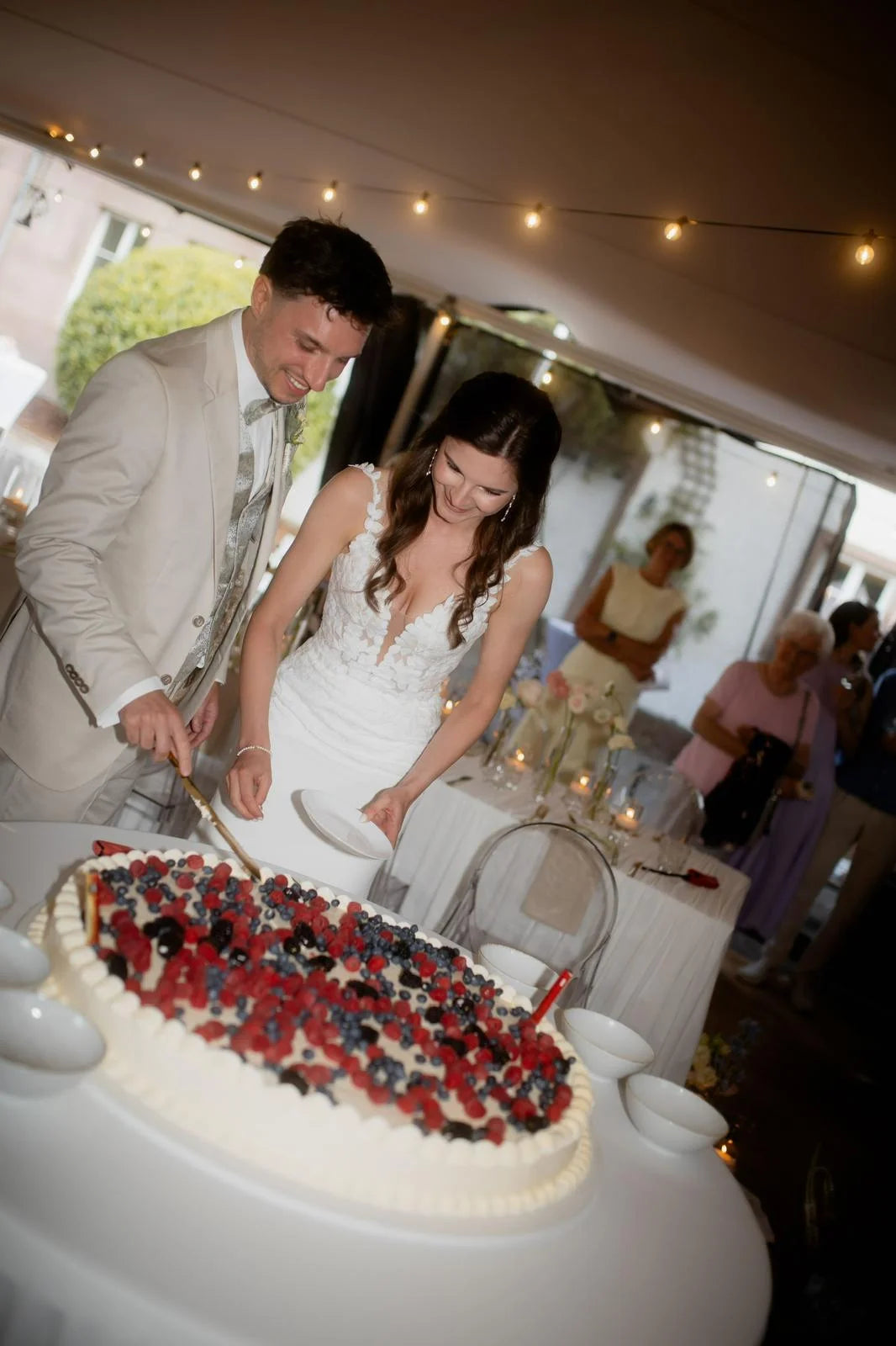 Single-Tier XXL Wedding Cake